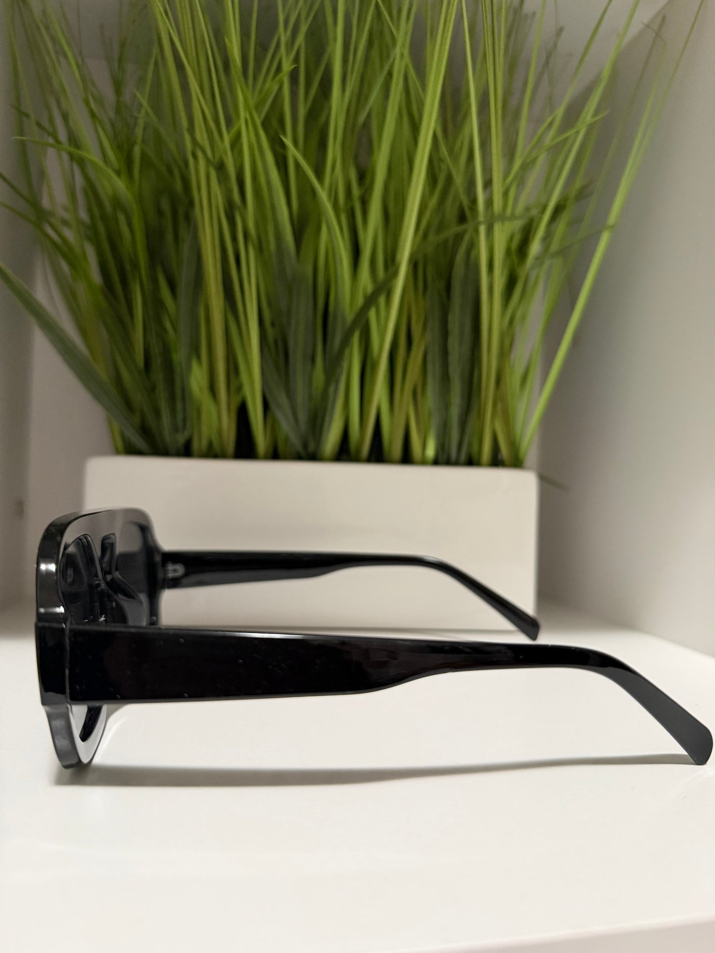 Retro Aviator sunglasses