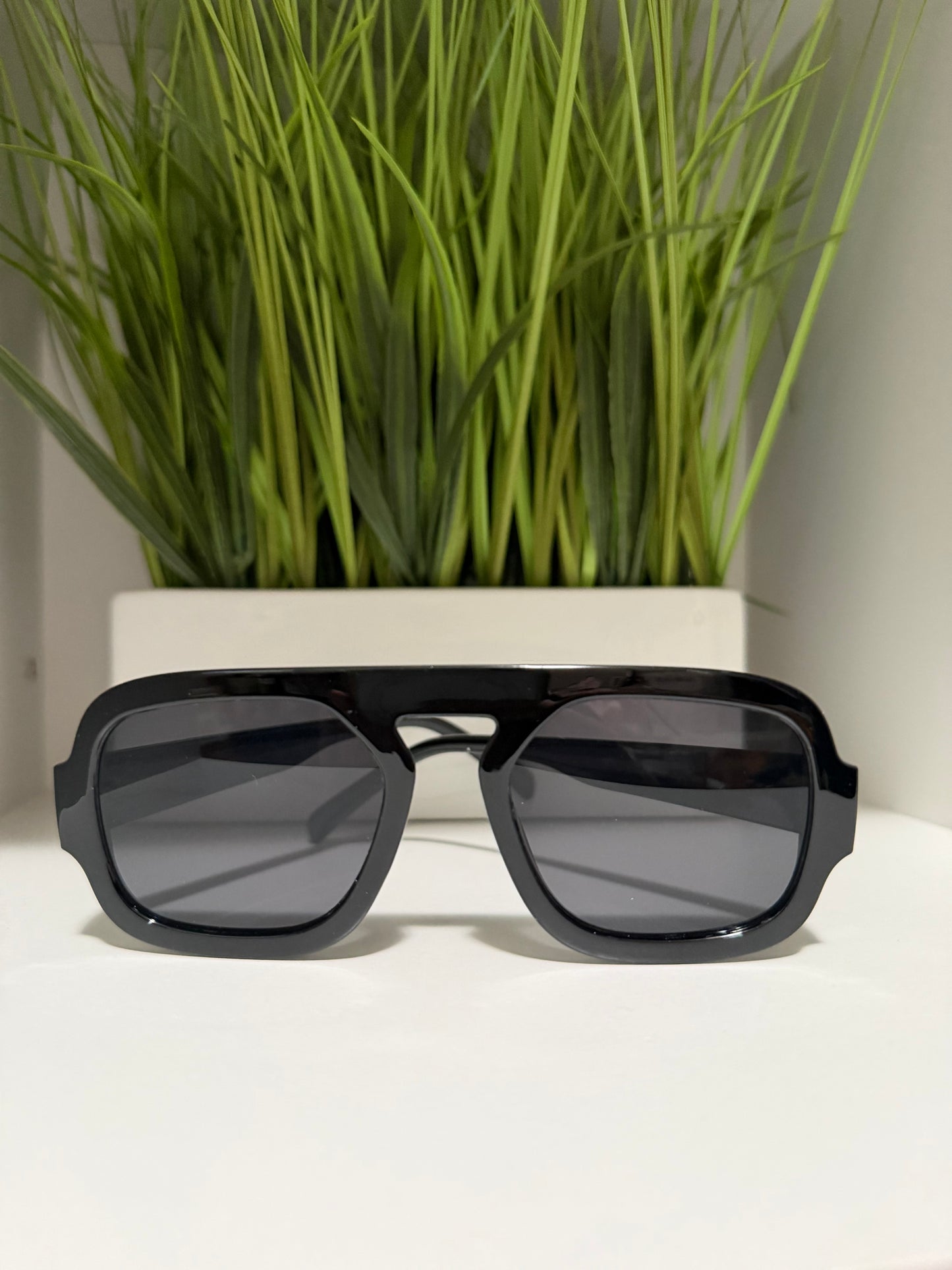 Retro Aviator sunglasses